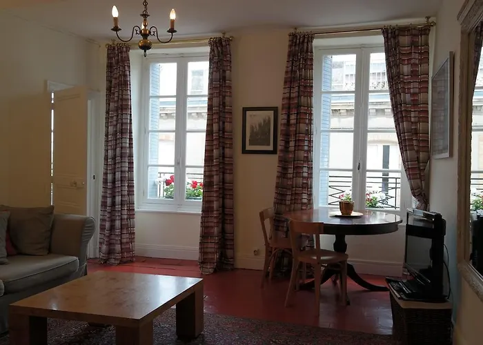 Penthouse Overlooking Place Carnot